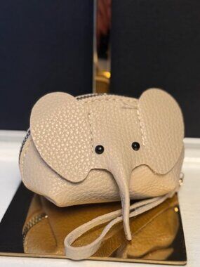Mini Elephant Coin Purse Vegan Leather Zipper Wallet Keychain Pouch NWT